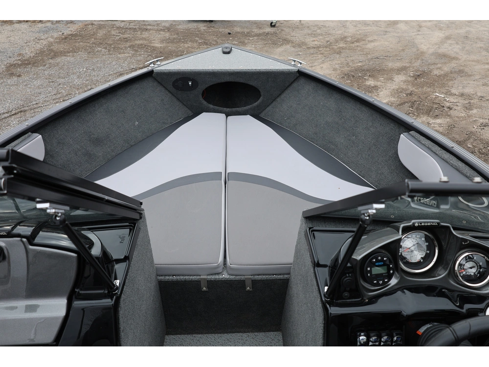 Legend Boats F19 2025 alt