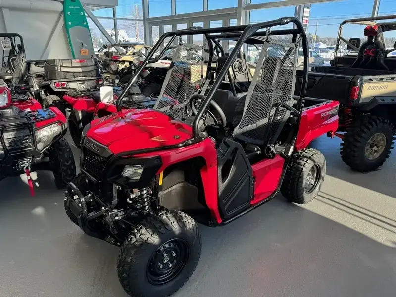 2026 Honda Pioneer 520 SXS5M2T