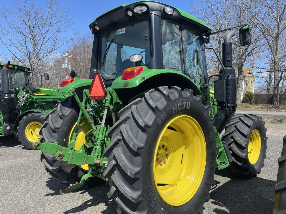 2020 John Deere 6110m alt