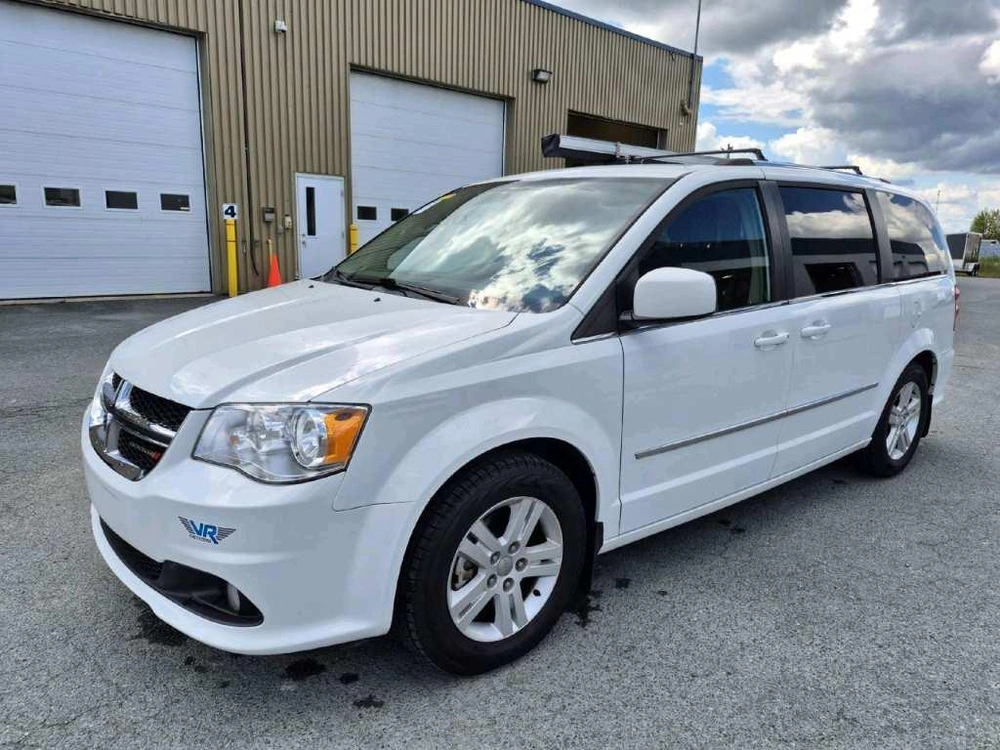 Dodge Grand Caravane Crew Campeur 2016 alt