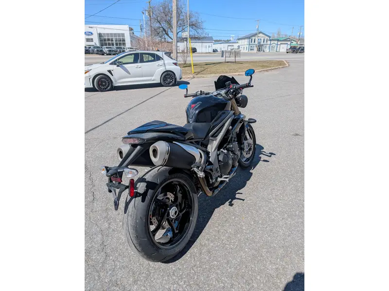2019 Triumph SPEED TRIPLE S 1050S thumbnail 10