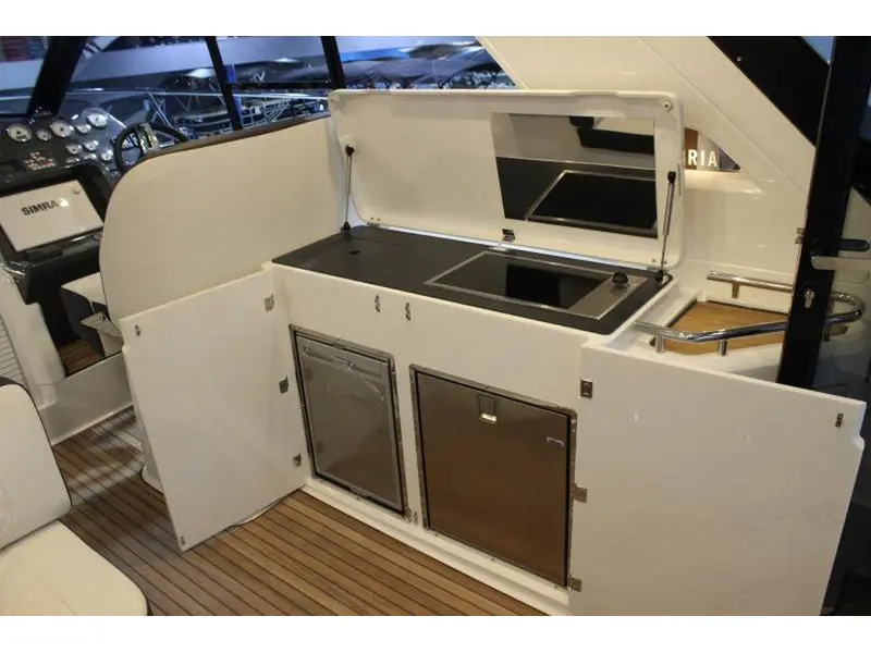 2021 Bavaria Motoryachts S45 COUPE VOLVO IPS 600 EVC2 thumbnail 8