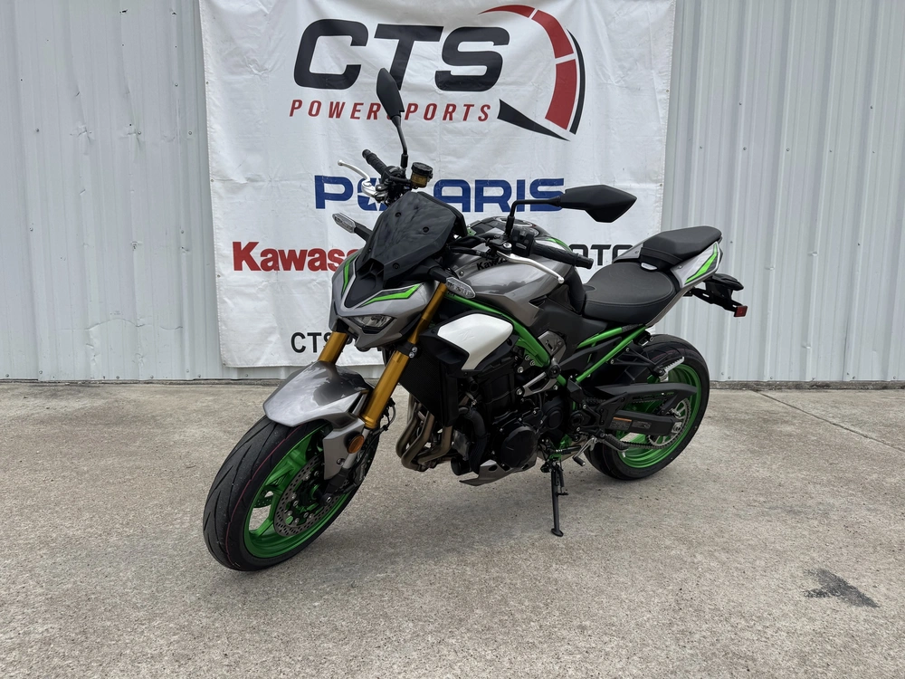 2025 Kawasaki Z900 Se Abs Se alt