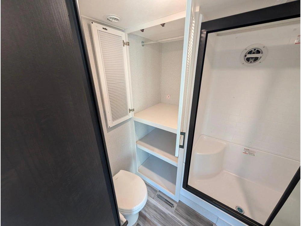 Jayco Jay Flight Bungalow 401loft 2026 alt
