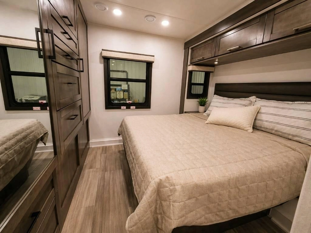 Jayco Greyhawk 29mv Full Paint 2026 alt