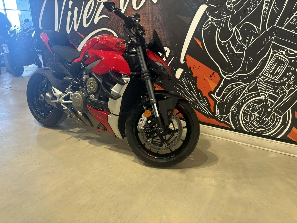 Ducati Streetfighter V4 2021 alt