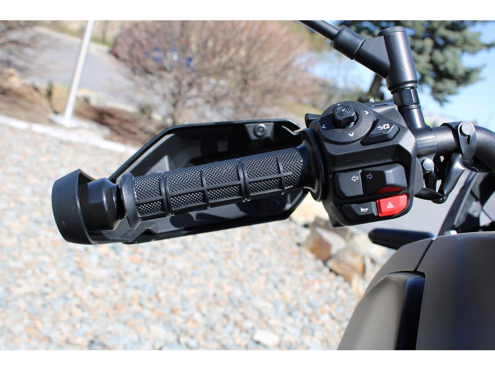 2026 Yamaha Tenere 700 alt