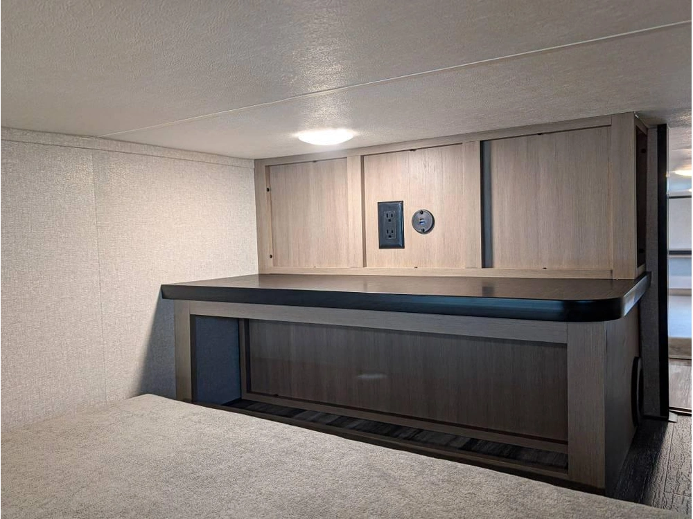 Jayco Jay Flight Bungalow 401loft 2026 alt