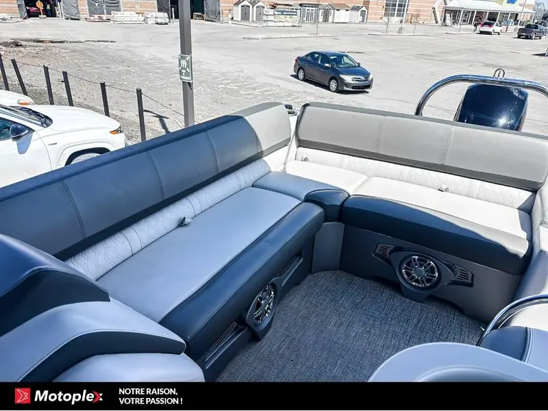 2023 Avalon CATALINA 2585 ENTERTAIN
