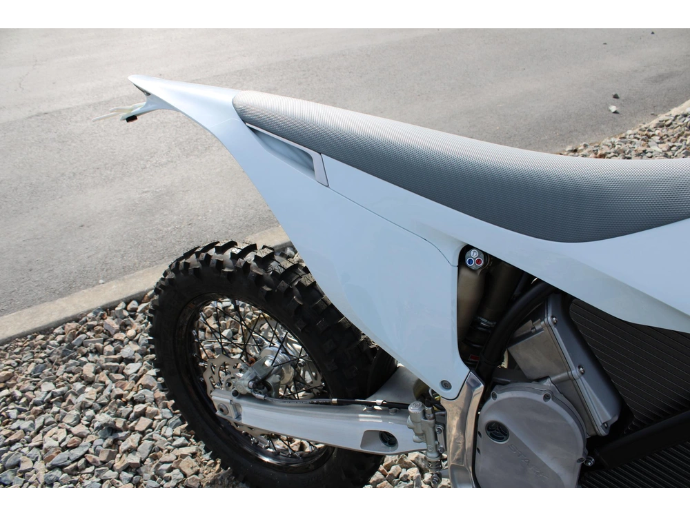 2025 Stark Future Varg Ex 80 Hp alt