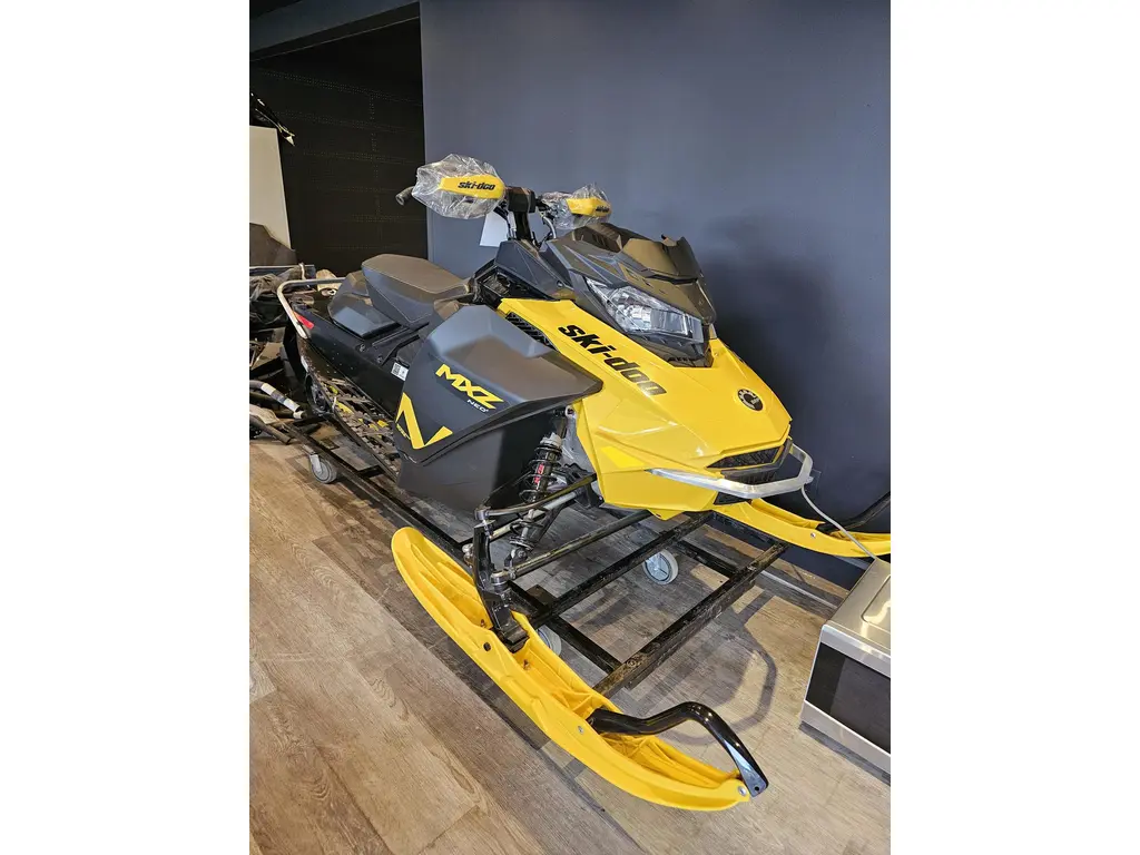 Ski-Doo MXZ 2024 - NEO +