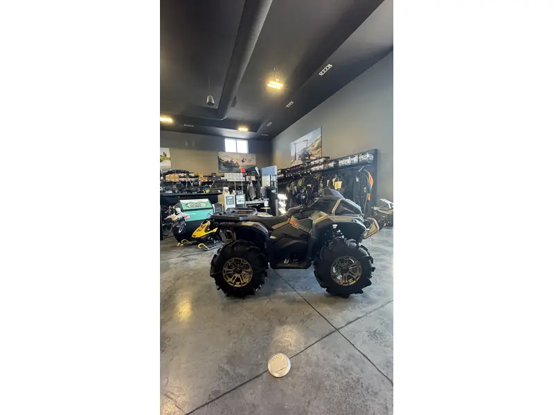 Can-Am Outlander XMR 1000R Loft Green Satin 2026