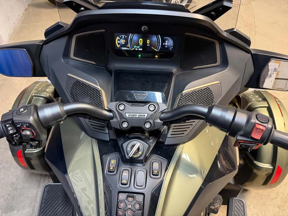 Can-am Rt Limited Sea To Sky 2021 alt