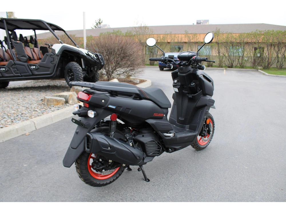 2024 Yamaha Zuma 125 alt