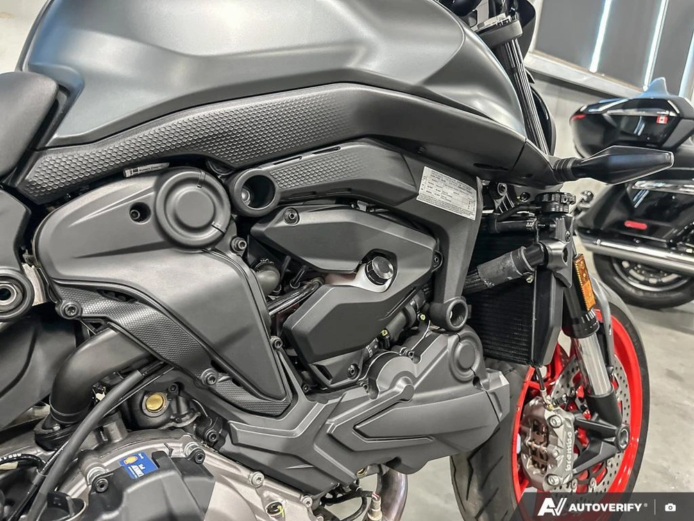 2022 Ducati Monster alt