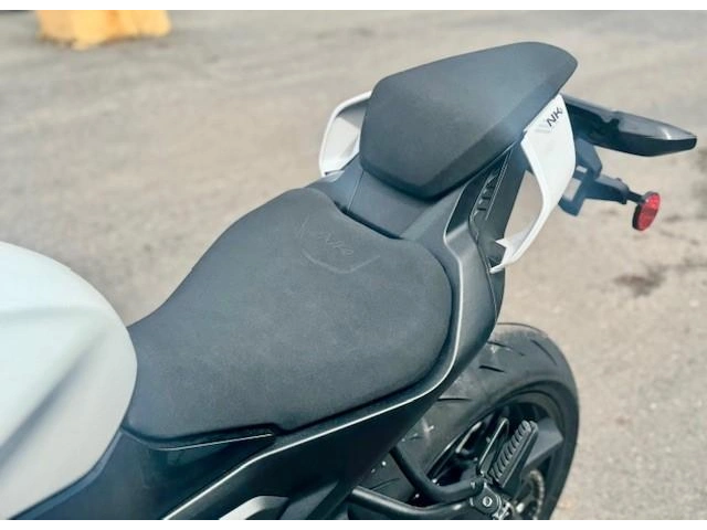 Cfmoto 675nk 2026 alt