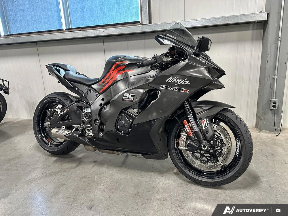 2022 Kawasaki Zx10r alt