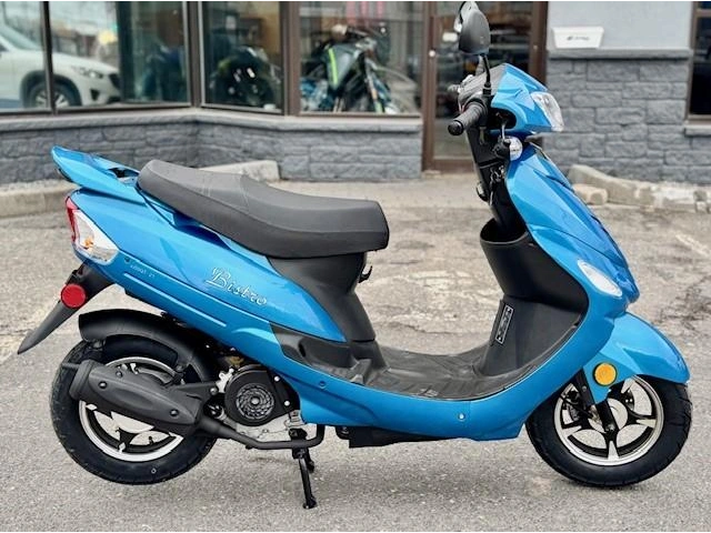 Scootterre Bistro 50 2023 alt