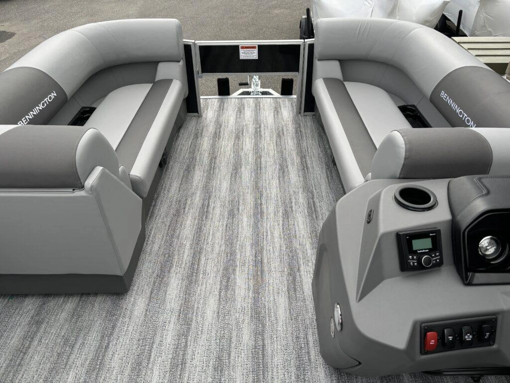 2025 Bennington Marine 21s (stern Fishing) Pontoon W/ Yamaha F90hp alt