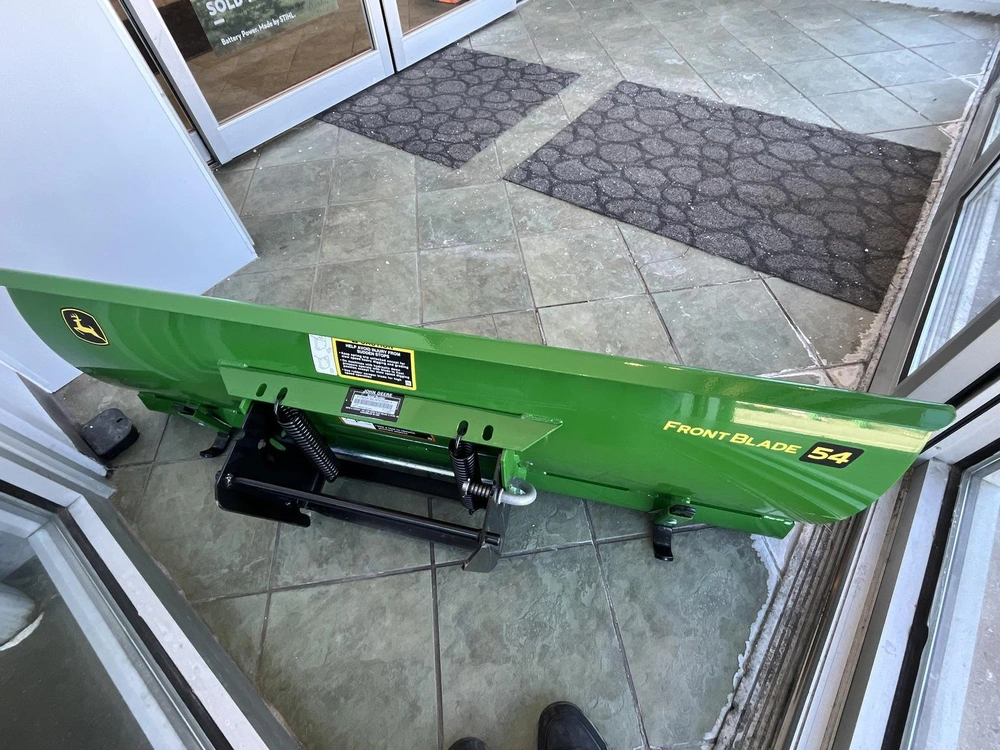 2021 John Deere X739 alt