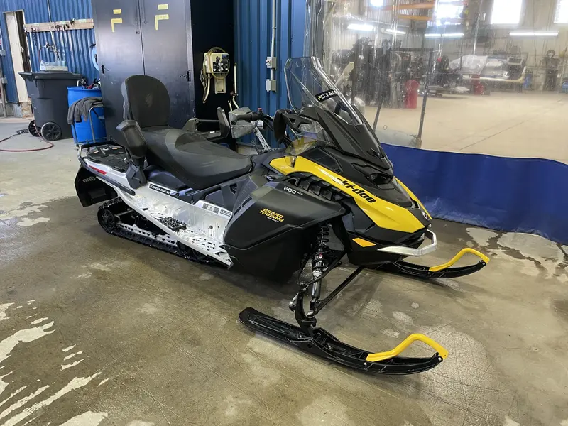 Ski-Doo Grand Touring Sport 600 ACE 2026