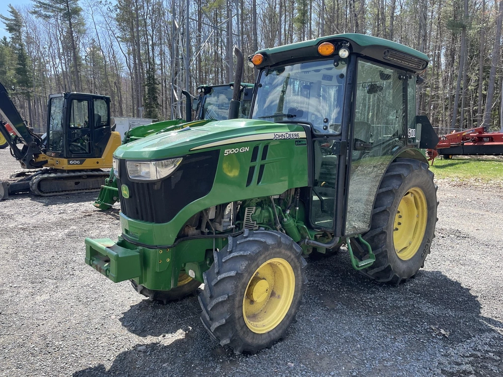 2017 John Deere 5100gn alt