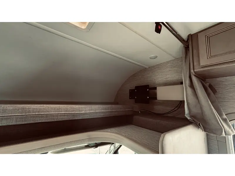 2023 Thor FOURWINDS 22B thumbnail 7