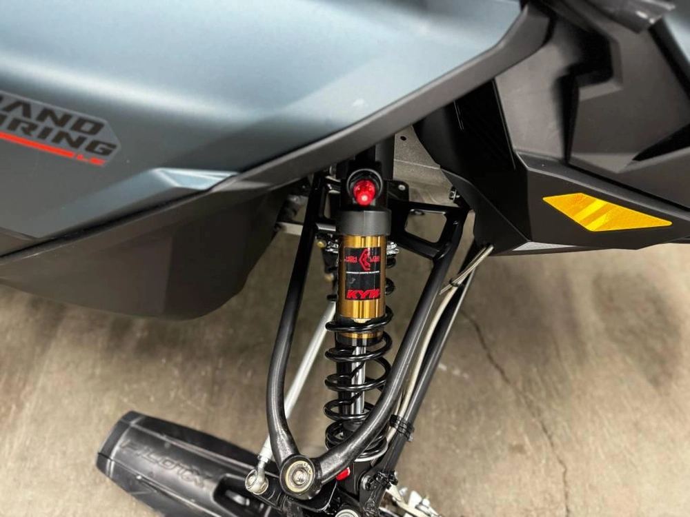 Ski-doo Grandtouring Platini 2026 alt