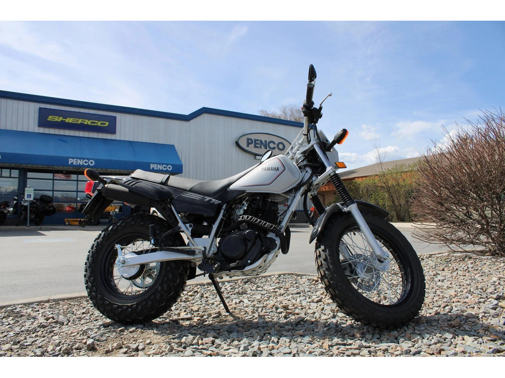 2026 Yamaha Tw200 alt