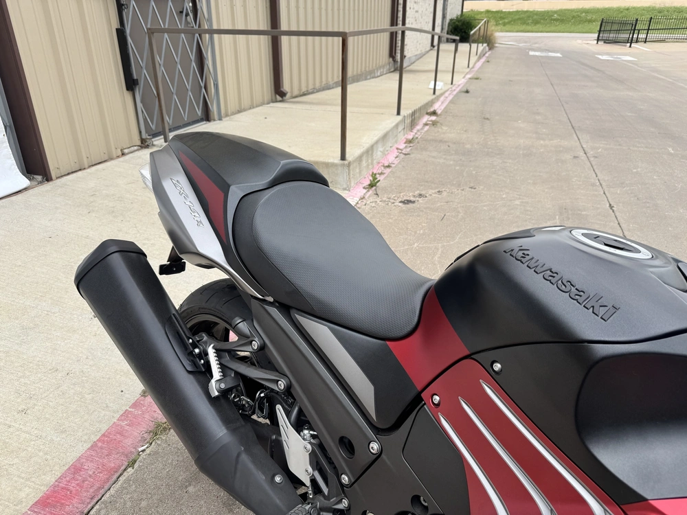 2025 Kawasaki Ninja® Zx™-14r Abs Abs alt