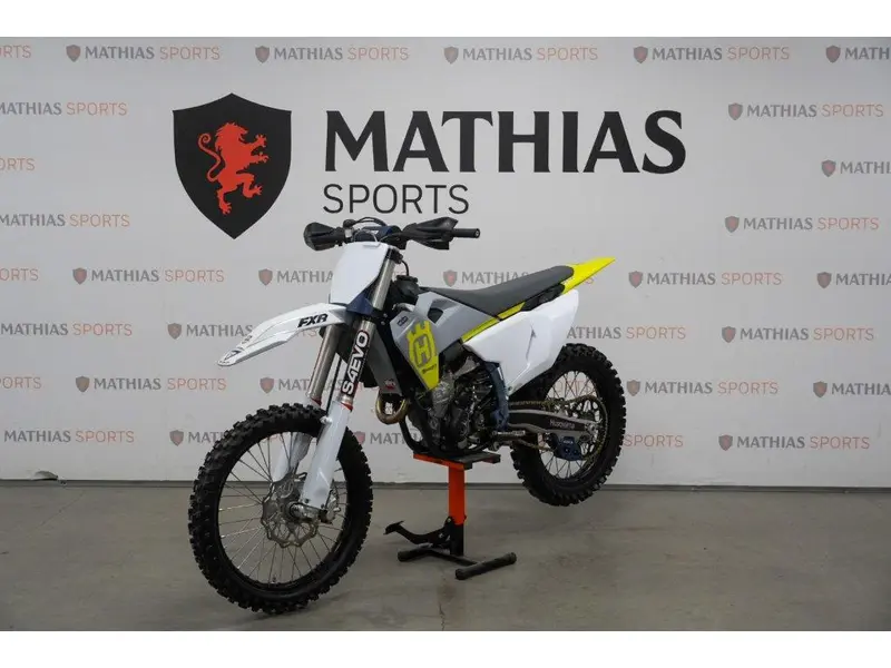 2023 Husqvarna FC250 thumbnail 4