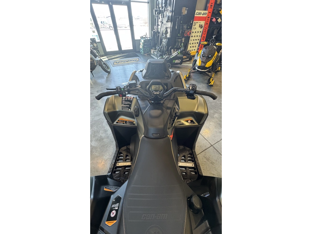 2026 Can-am Outlander Xmr 1000r Loft Green Satin alt