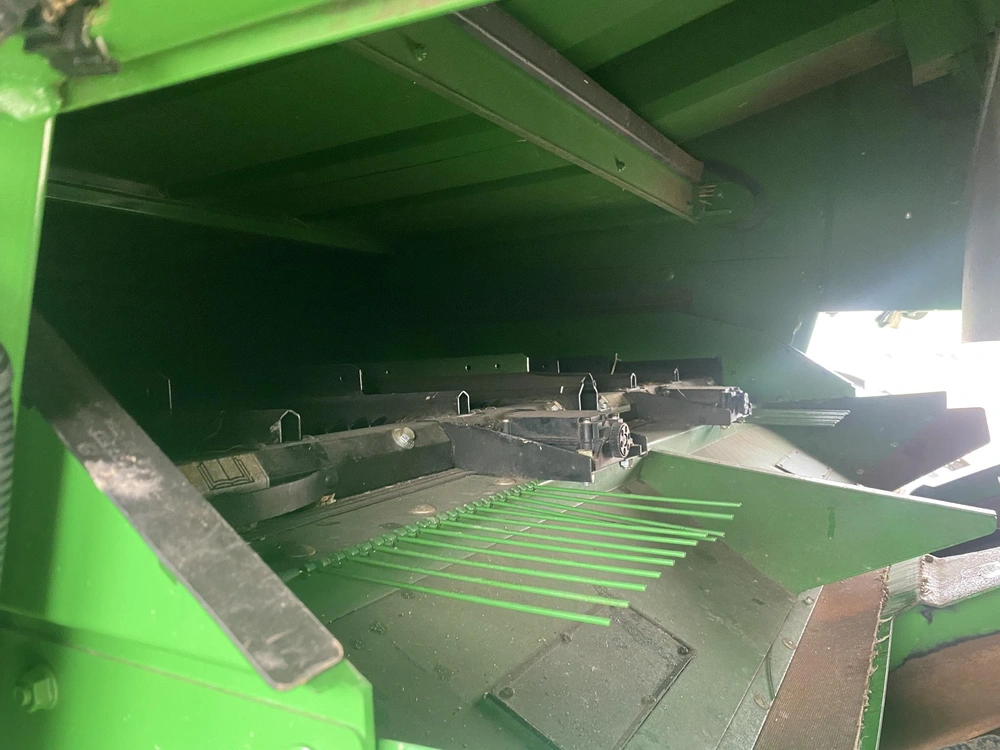 2023 John Deere T670 alt