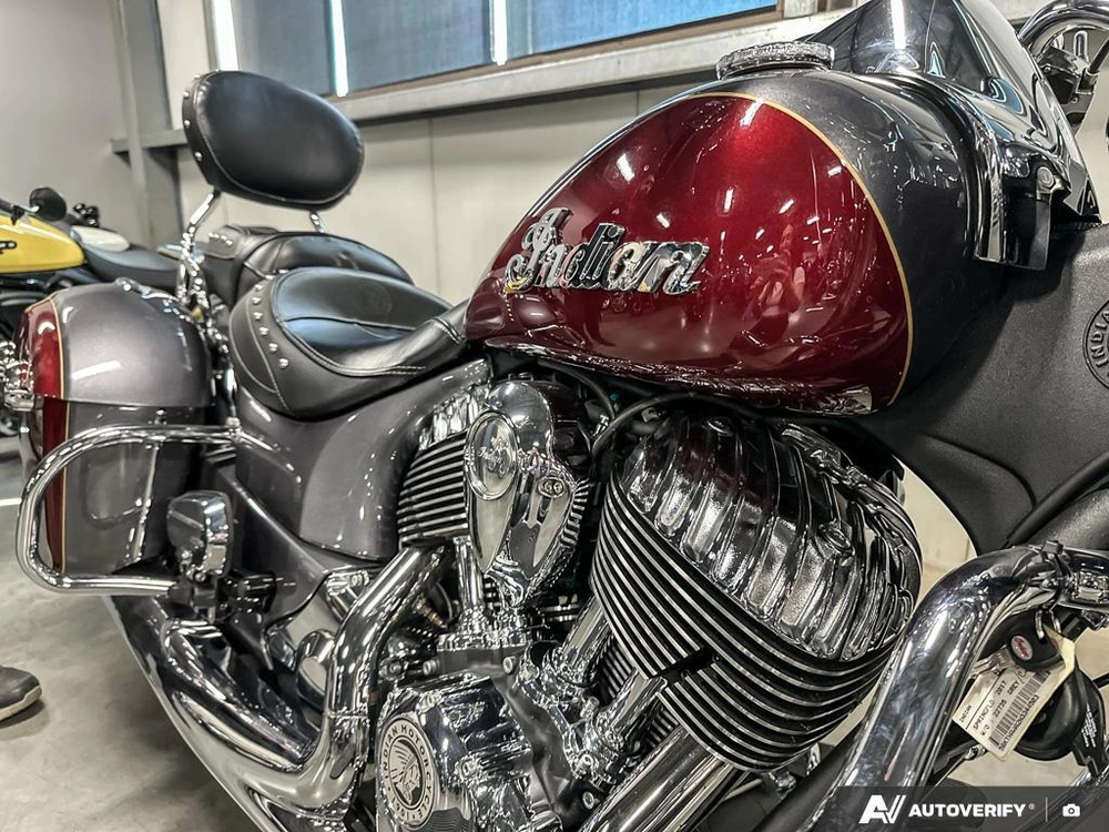 2017 Indian Motorcycle Springfield alt