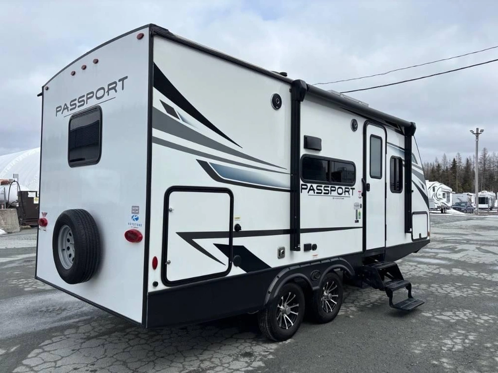 Keystone Rv Passport 189rb ***couple*** 2022 alt