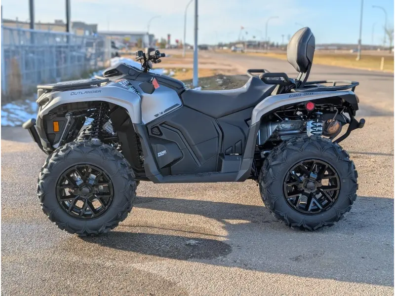 2026 Can-Am Outlander XT 700 Max - Platinum Satin
