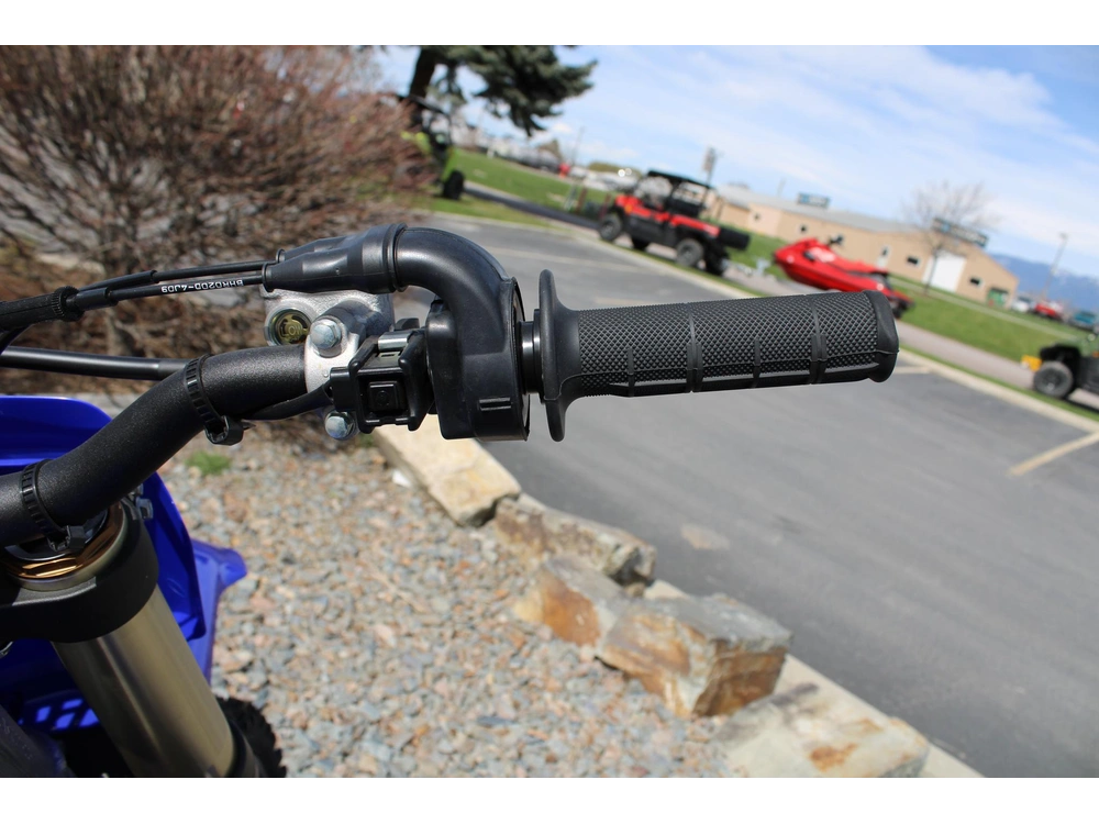 2025 Yamaha Yz450fx alt