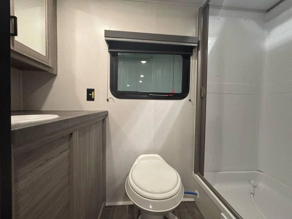 Keystone Rv Passport 189rb ***couple*** 2022 alt