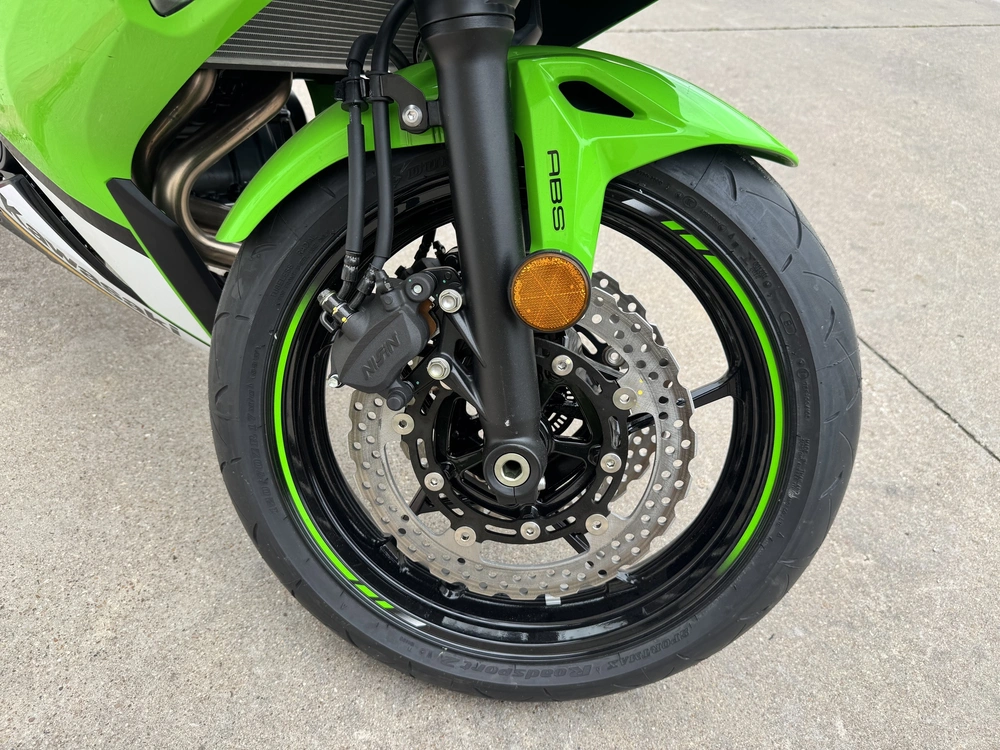 2026 Kawasaki Ninja® 650 Abs Abs alt
