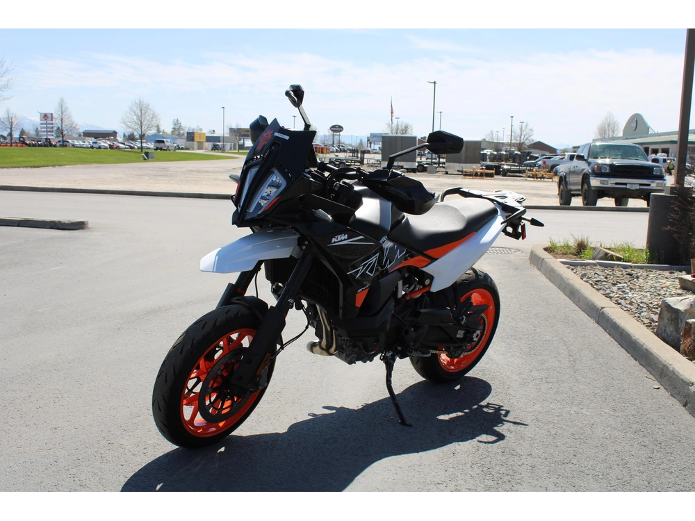 2024 Ktm 890 Smt alt