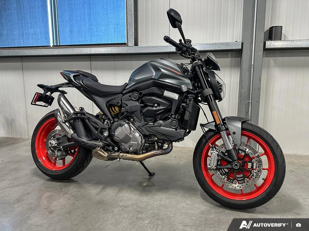 2022 Ducati Monster alt