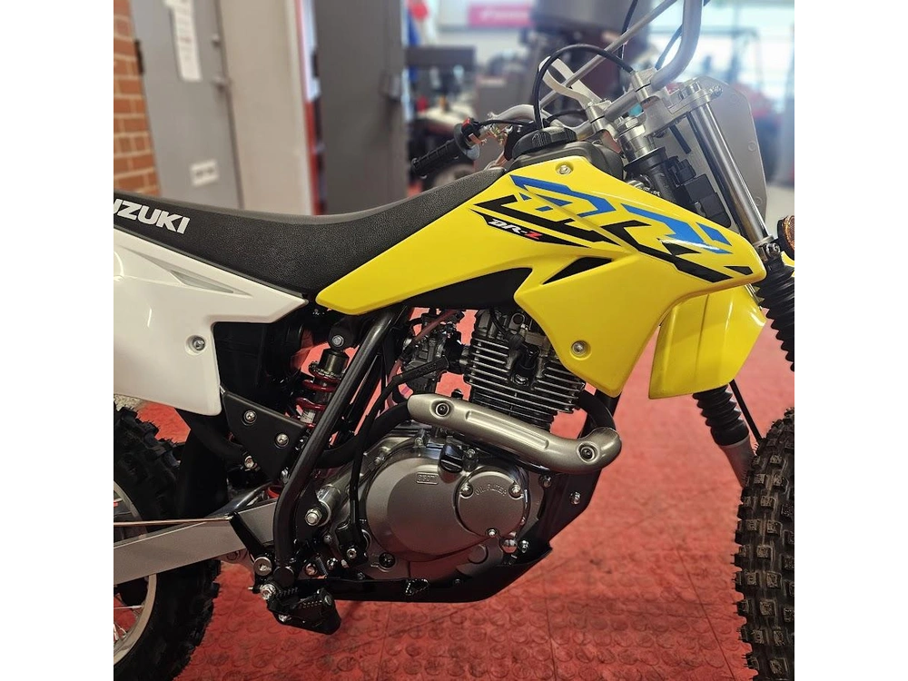 2026 Suzuki Dr-z 125 alt