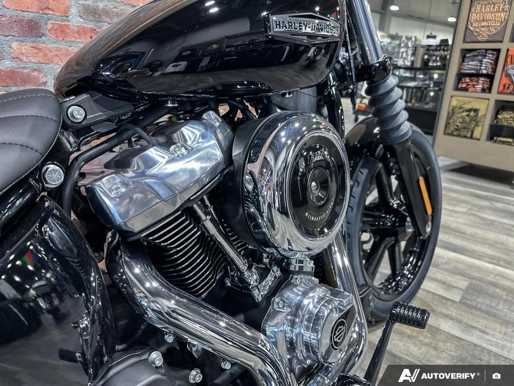 2026 Harley-davidson Street Bob alt