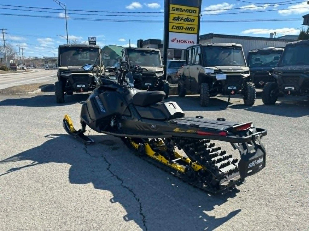 Ski-doo Tundra Le 600 Efi 1.5 E/s Used 2026 alt