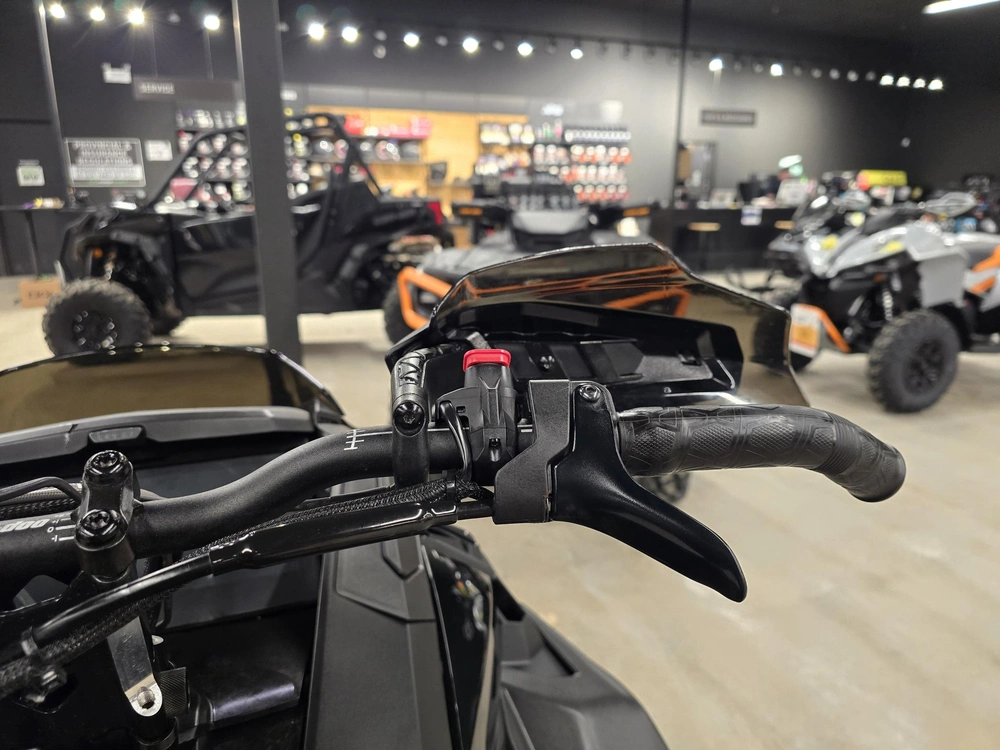 2025 Ski-doo Backcountry Xrs 850 alt