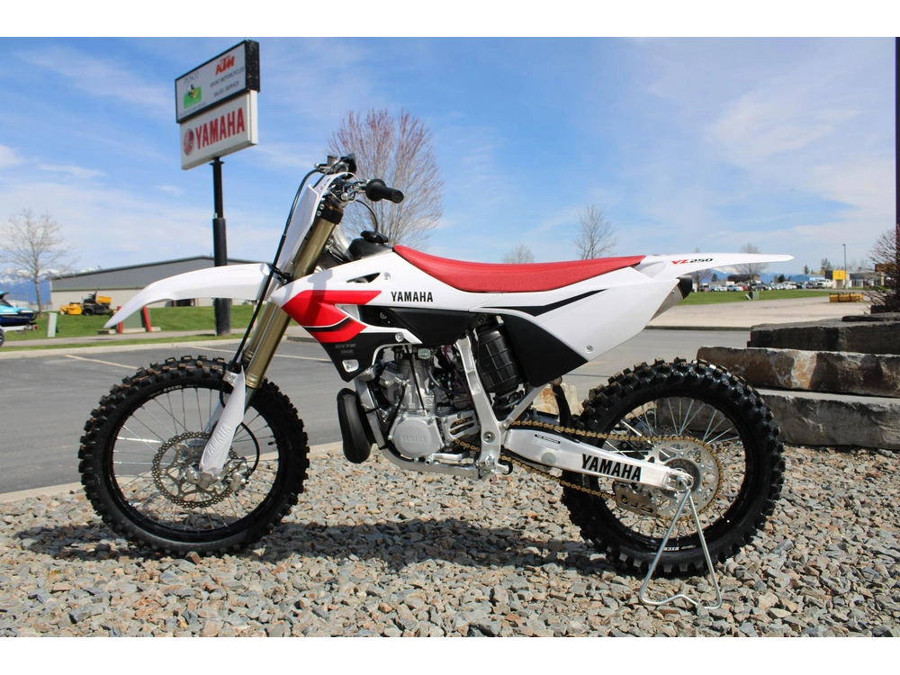 2026 Yamaha Yz250 70th Anniversary Edition alt