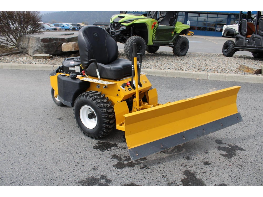 2025 Walker Model R alt