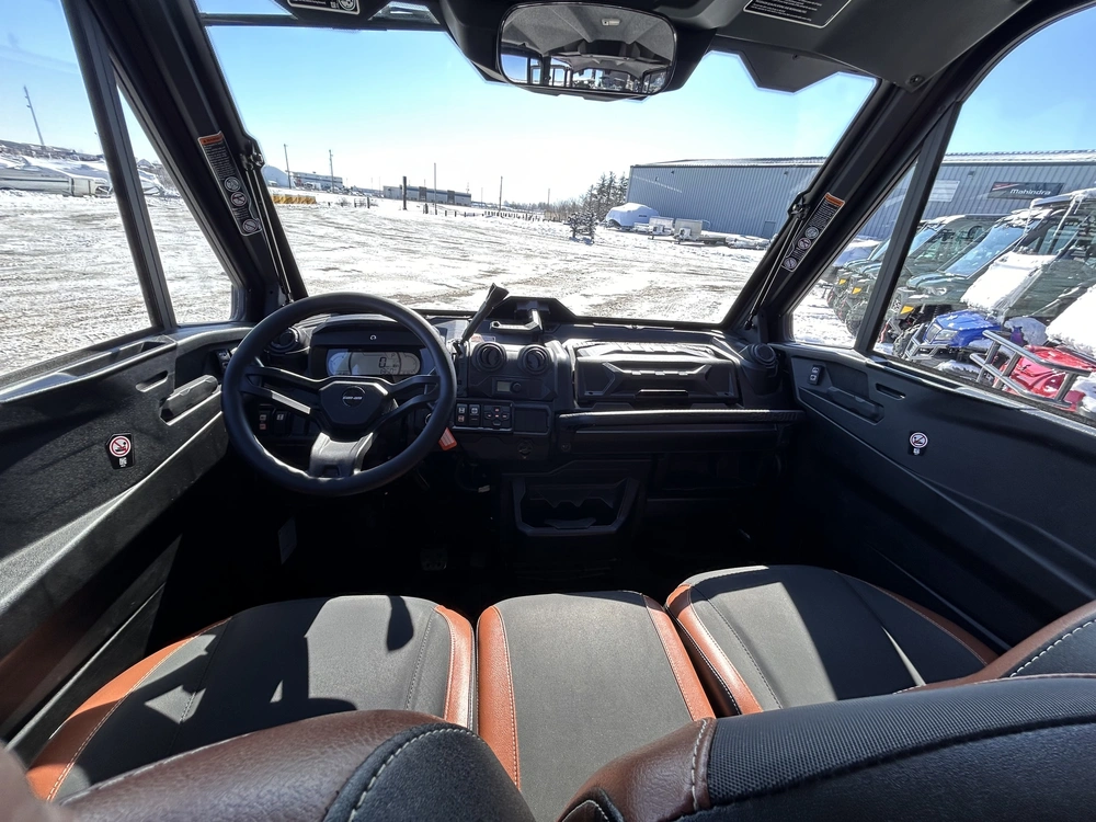 2022 Can-am Defender Max Ltd Cab Hd10 Grey Tracks Inc. alt