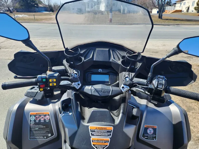 Can-Am Outlander Max 850 2023