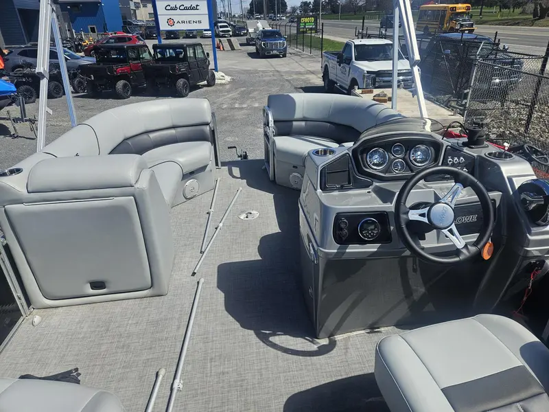 Lowe Boats SS210WT 2019